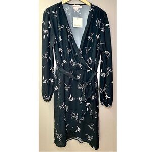 NWT Showpo Beat Of Your Own Drum Dress in Black Line Print Wrap Dress